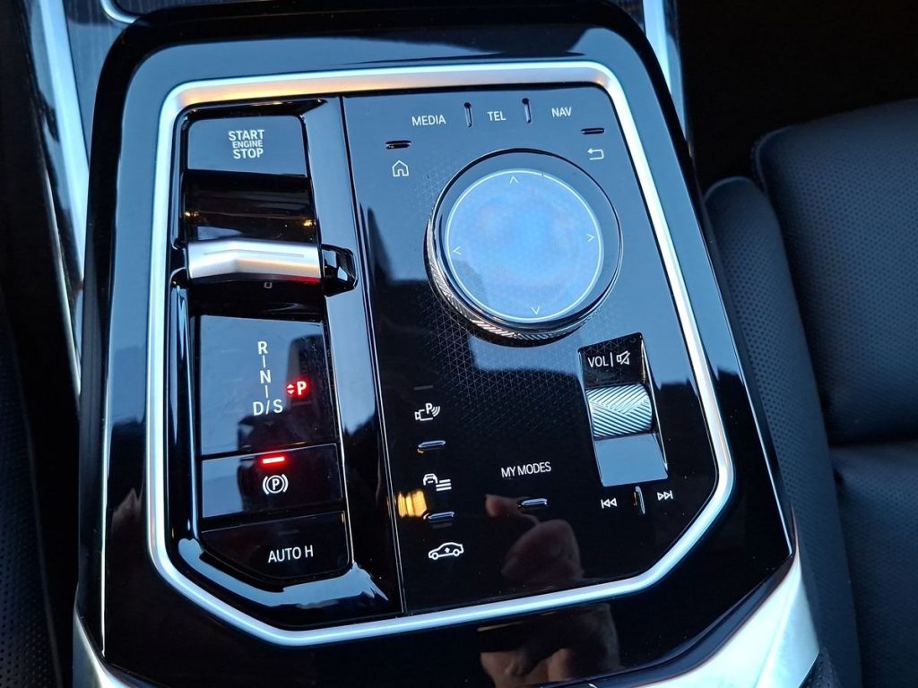 BMW 740 d xDrive Msport - 14