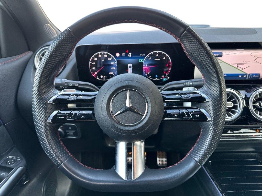 MERCEDES-BENZ GLA 180 d Automatic AMG Line Advanced Plus - 13