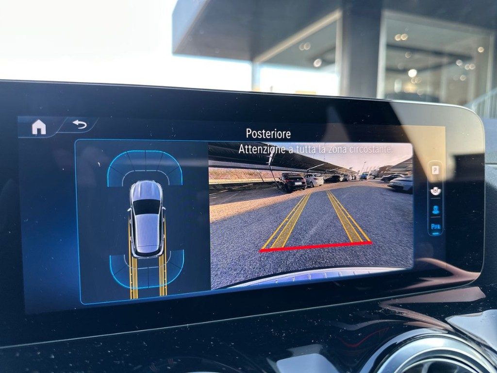 MERCEDES-BENZ GLA 180 d Automatic AMG Line Advanced Plus - 9