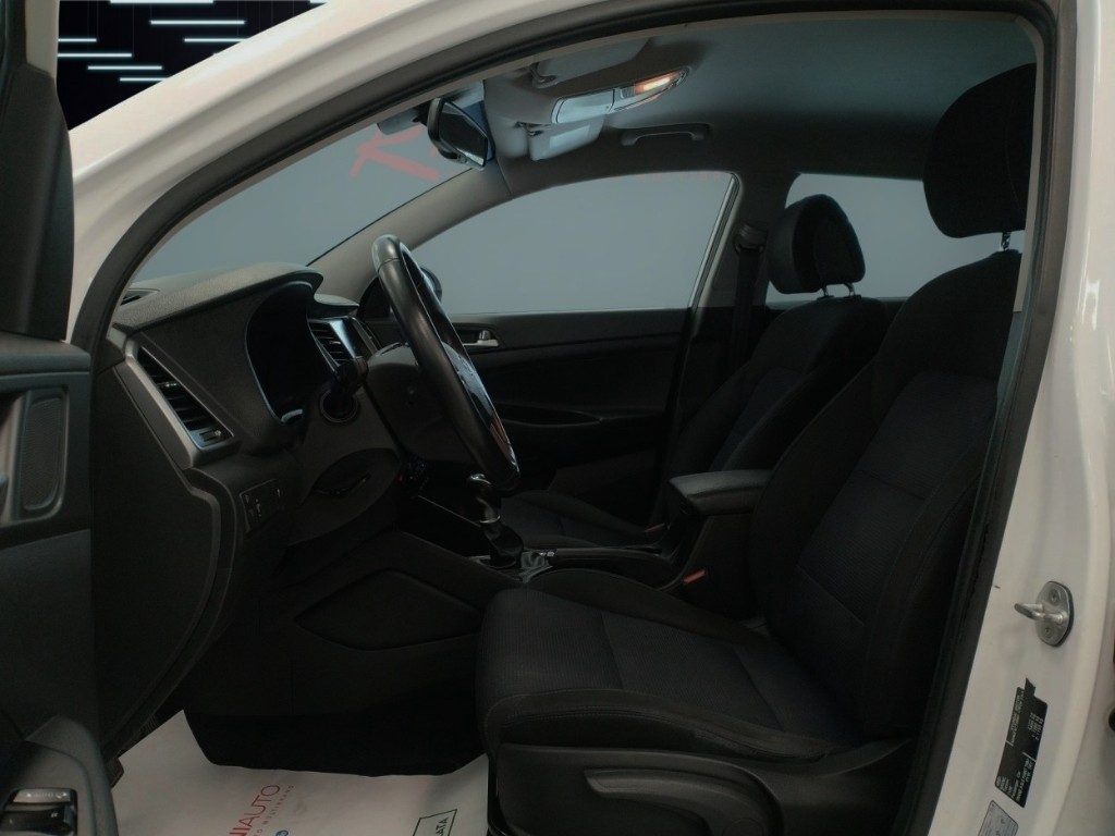 HYUNDAI Tucson 1.7 CRDi Unico Prop. Pronta Consegna - 14
