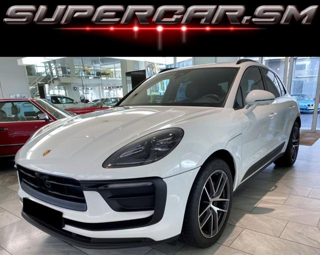 PORSCHE Macan Bianco pastello