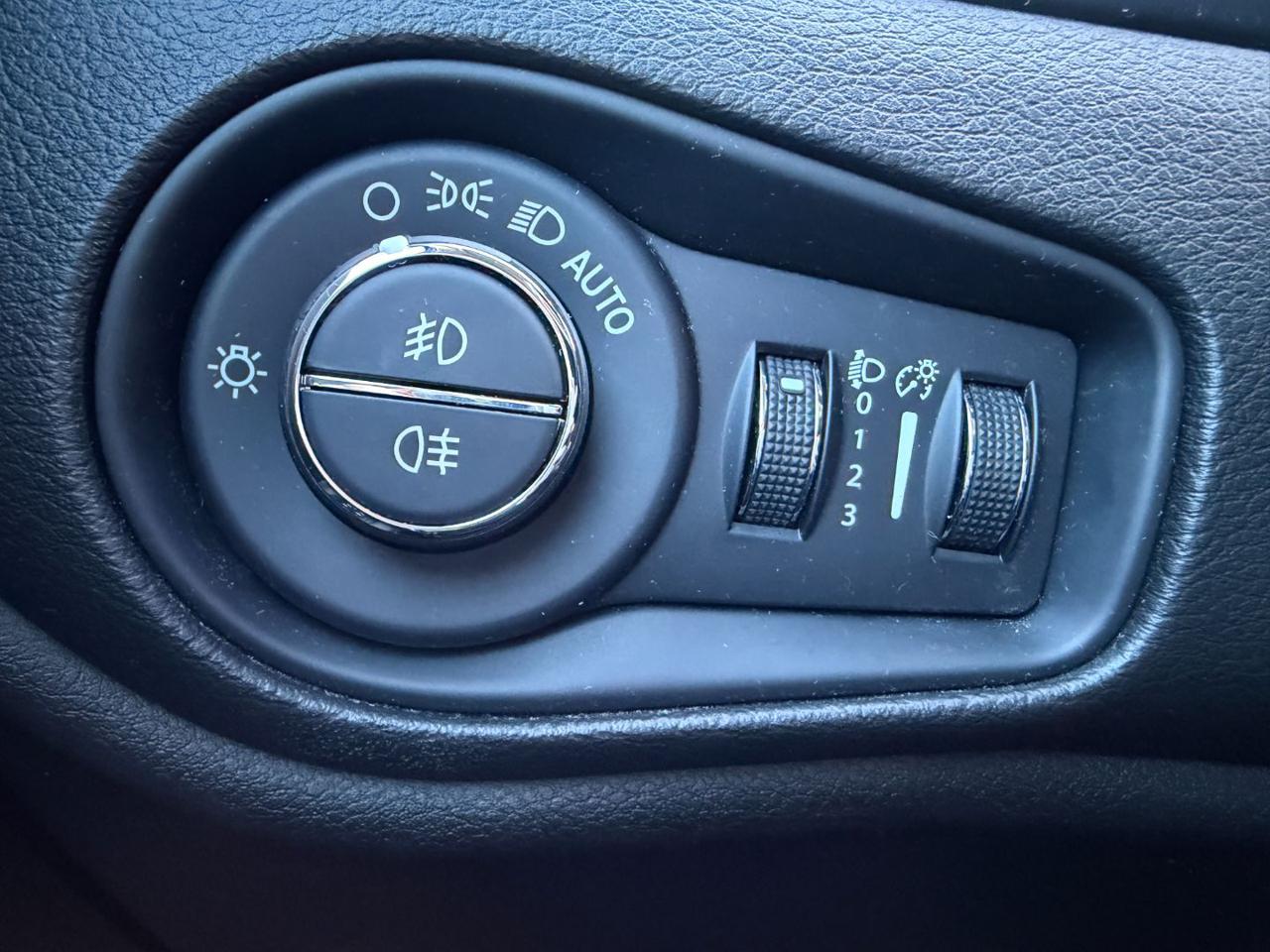 JEEP Renegade 1.6 MJT 130 CV LIMITED NAVI+FULL LED+RETROCAMERA!! - 14