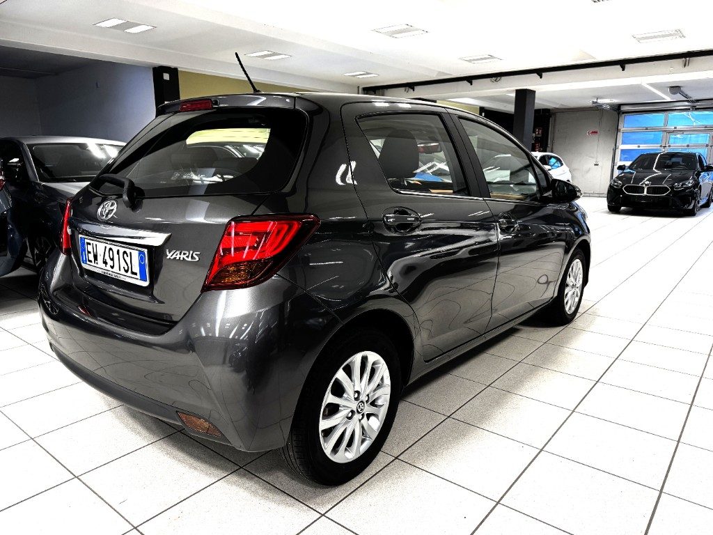 TOYOTA Yaris 1.4 D-4D 5 porte Lounge-UNICO PROPRIETARIO- - 5