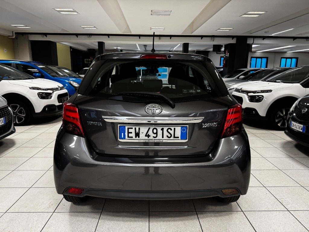 TOYOTA Yaris 1.4 D-4D 5 porte Lounge-UNICO PROPRIETARIO- - 6