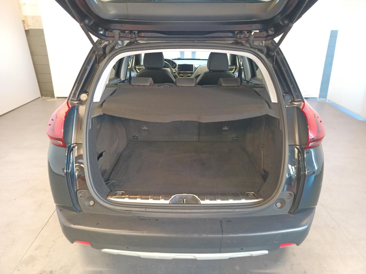 PEUGEOT 2008 BlueHDI Allure - 10