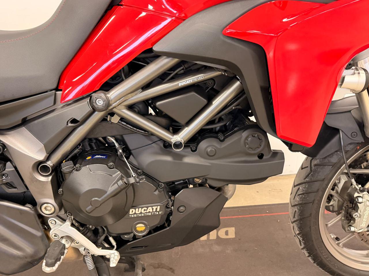 DUCATI Multistrada 950 RED - 6