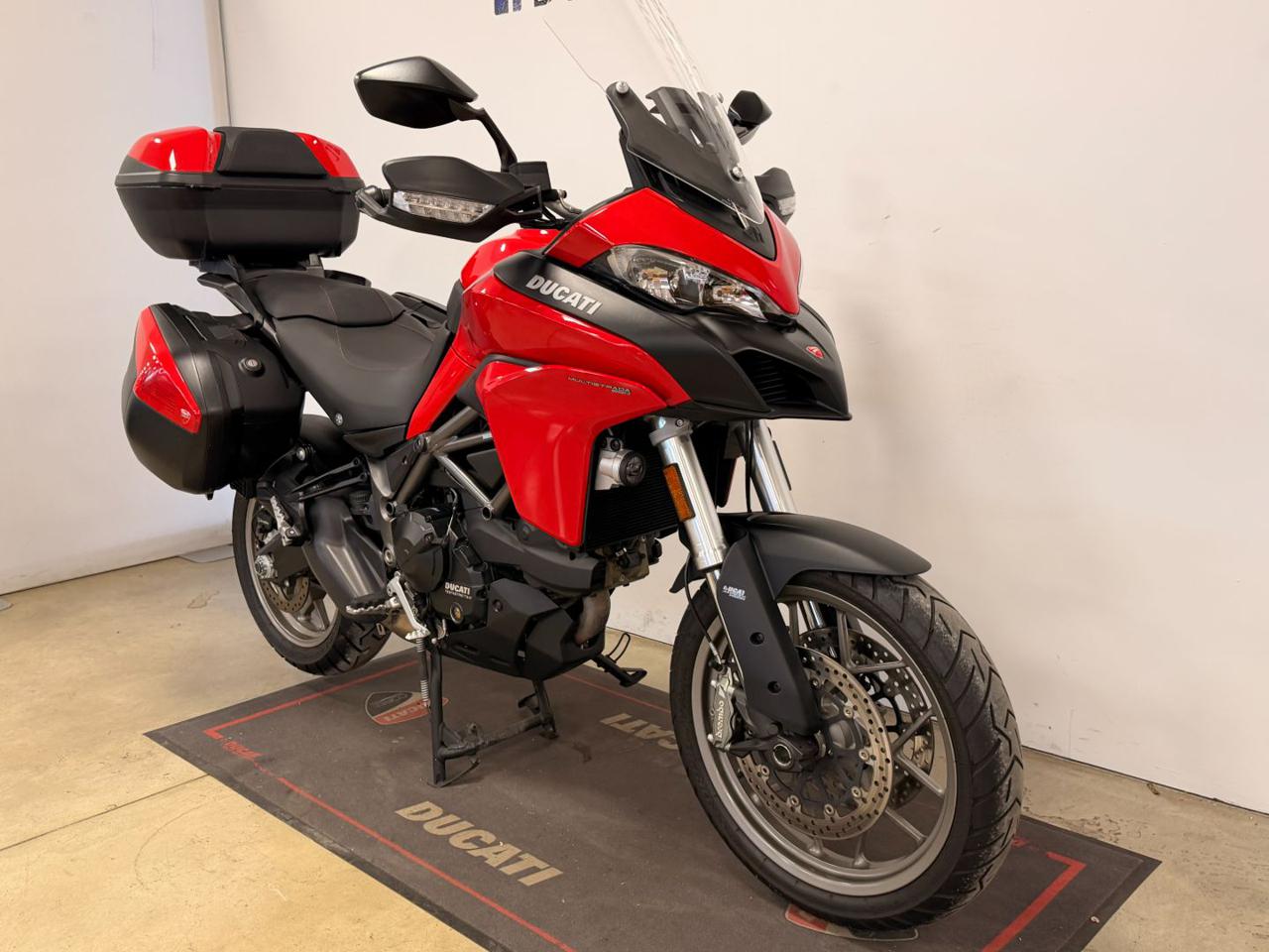 DUCATI Multistrada 950 RED - 2