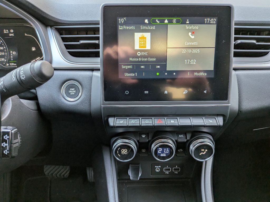 RENAULT Captur MILD hybrid intens 140 cv - 9