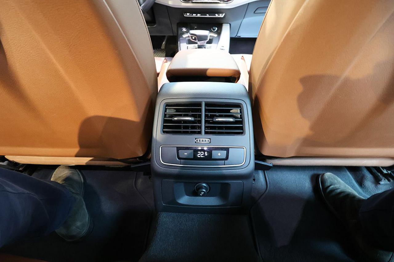 AUDI A4 allroad 40 TDI S-Tronic Identity Contrast - 40