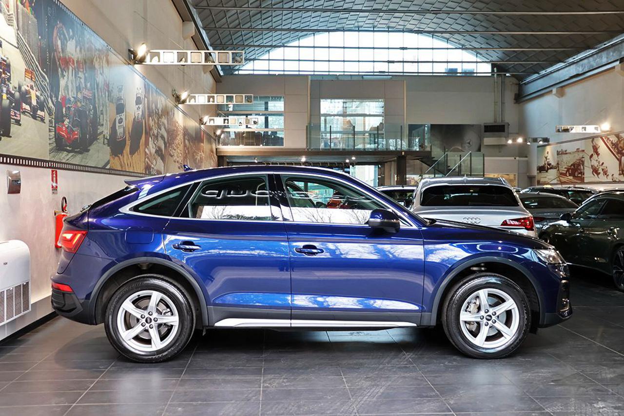 AUDI Q5 40 TDI Sportback Quattro S-Tronic Busin. Advanced - 2