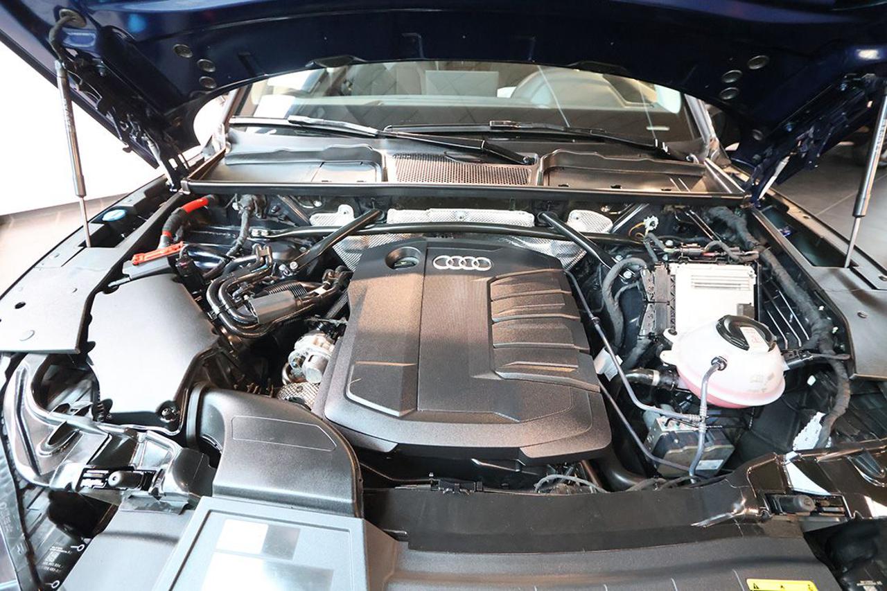 AUDI Q5 40 TDI Sportback Quattro S-Tronic Busin. Advanced - 11