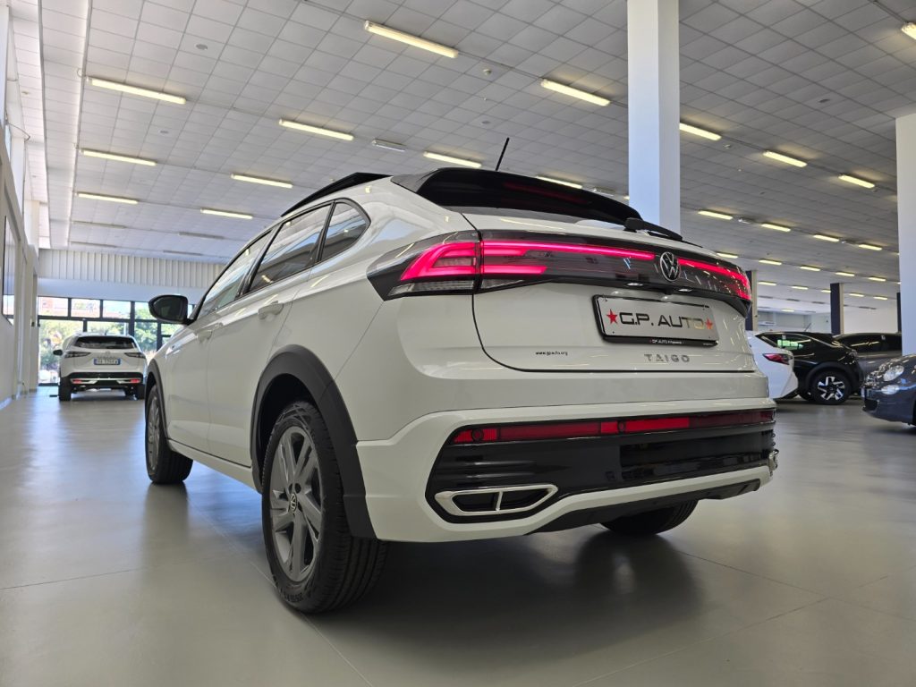 VOLKSWAGEN Taigo 1.0 TSI 115 CV R-Line Plus + Tetto - 7