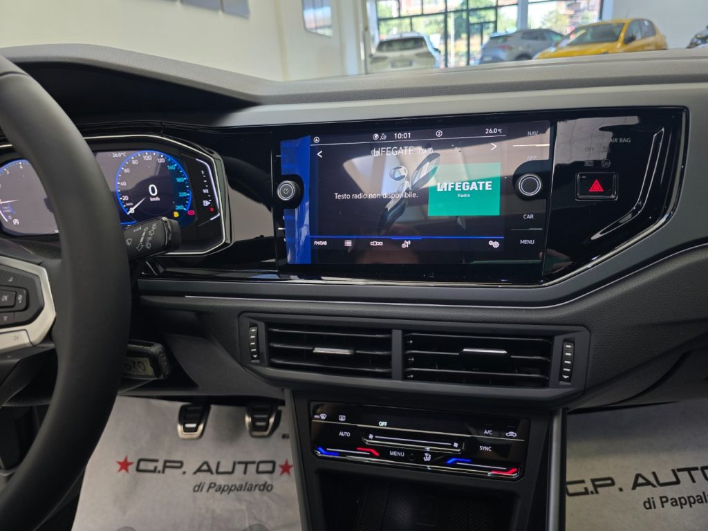 VOLKSWAGEN Taigo 1.0 TSI 115 CV R-Line Plus + Tetto - 20