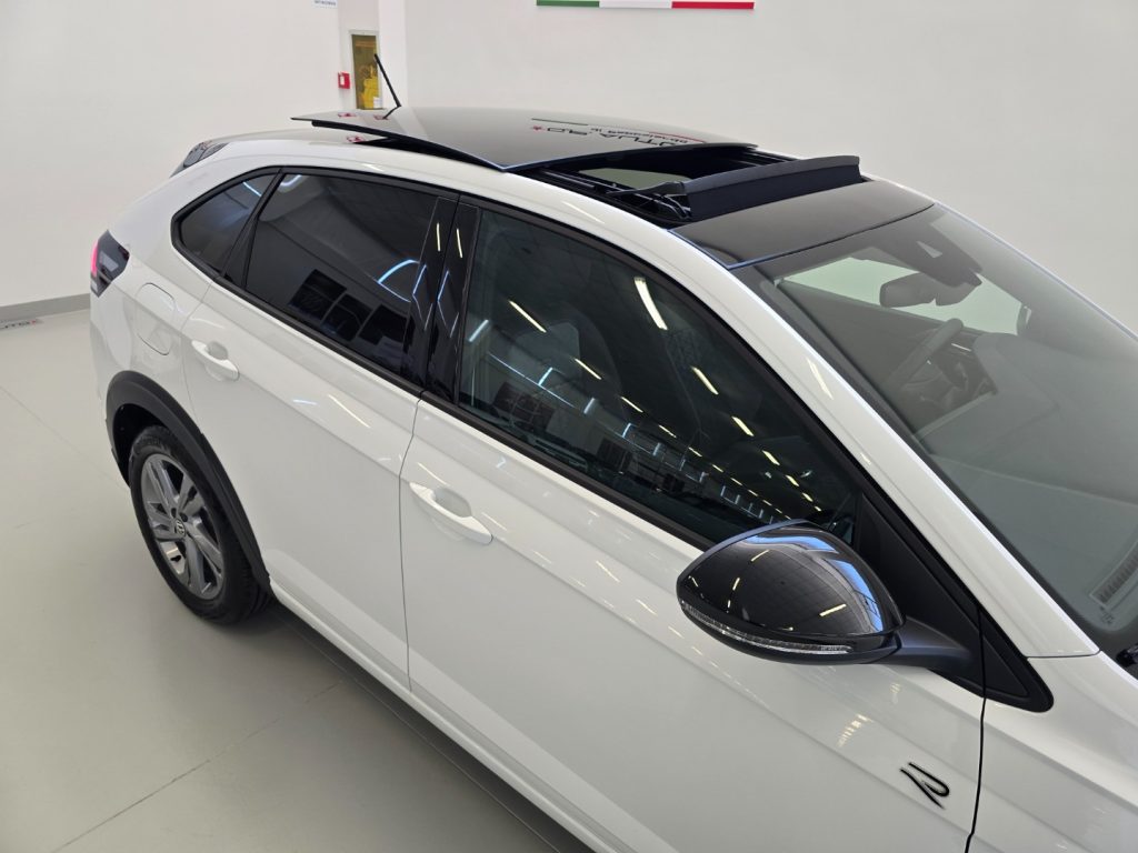 VOLKSWAGEN Taigo 1.0 TSI 115 CV R-Line Plus + Tetto - 27