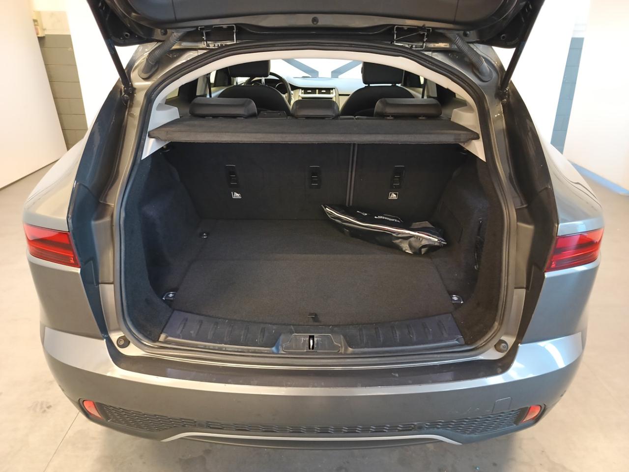 JAGUAR E-Pace 2.0D 150 CV AWD aut. SE - 10