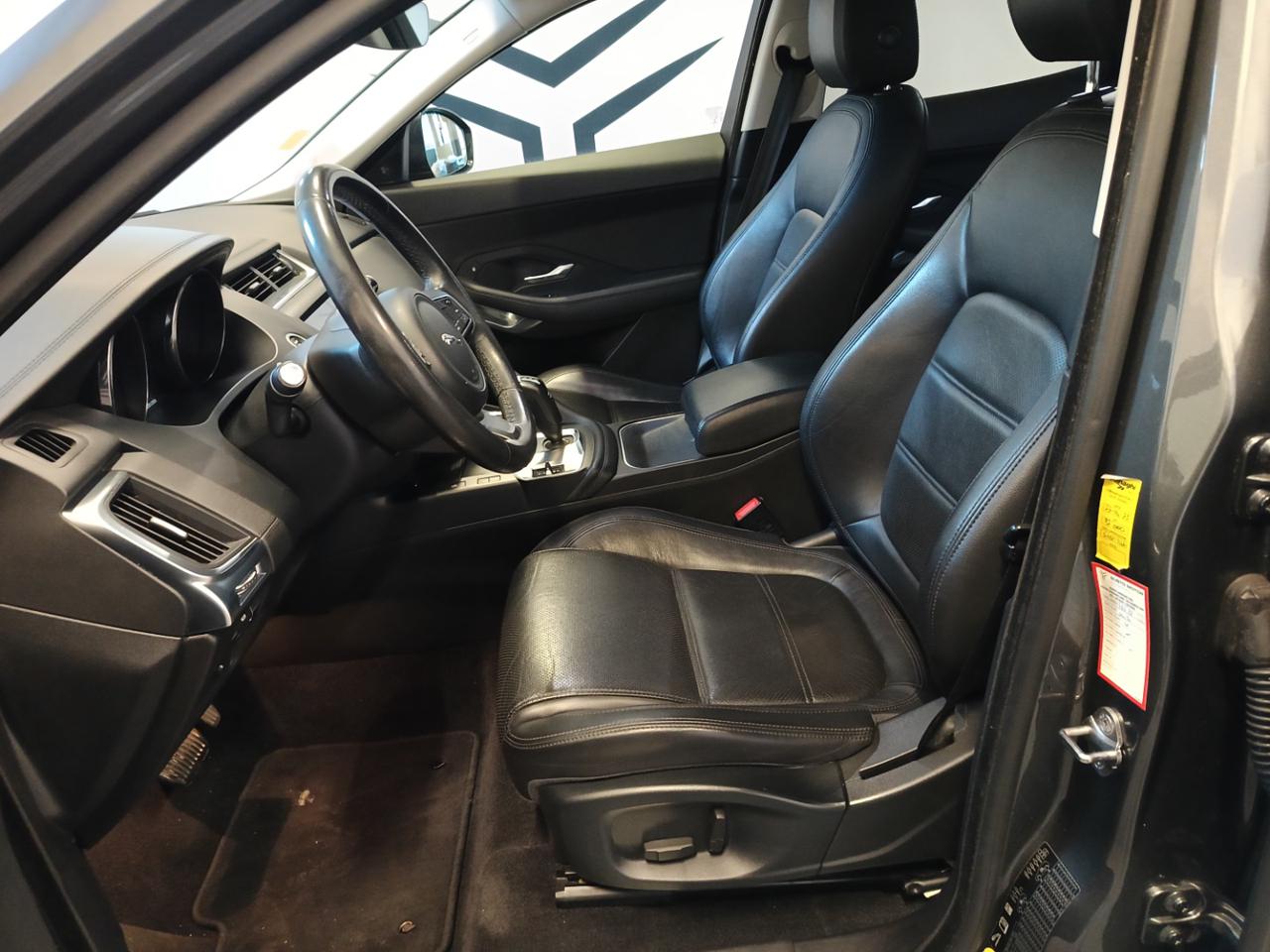 JAGUAR E-Pace 2.0D 150 CV AWD aut. SE - 8