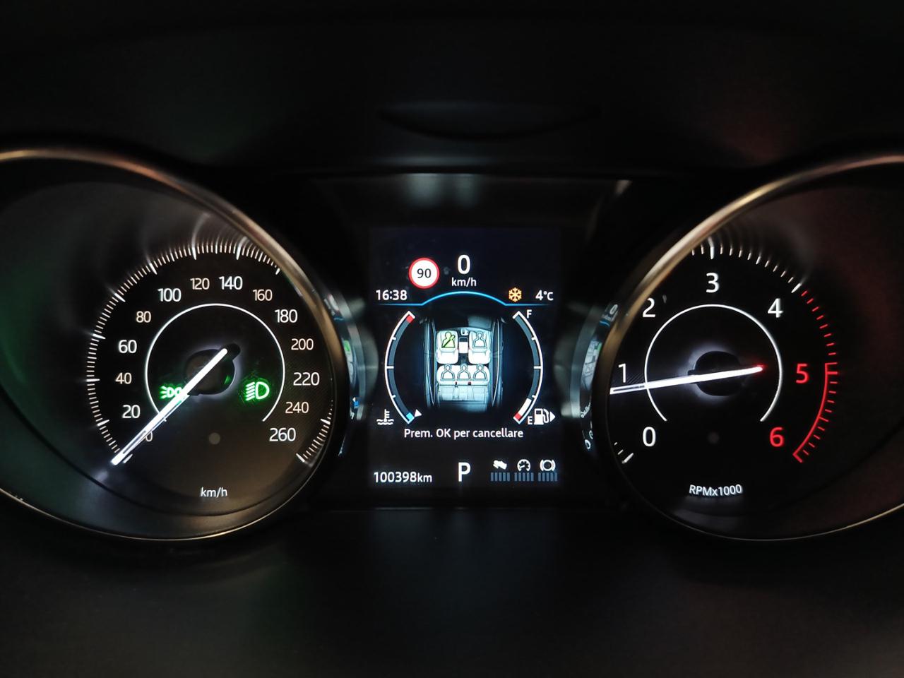 JAGUAR E-Pace 2.0D 150 CV AWD aut. SE - 12