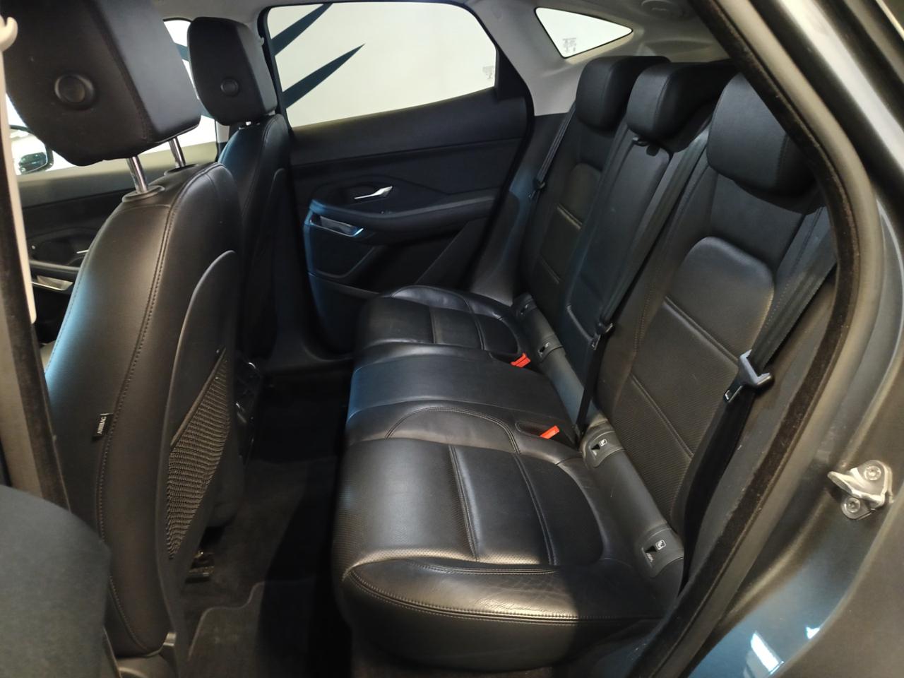 JAGUAR E-Pace 2.0D 150 CV AWD aut. SE - 9