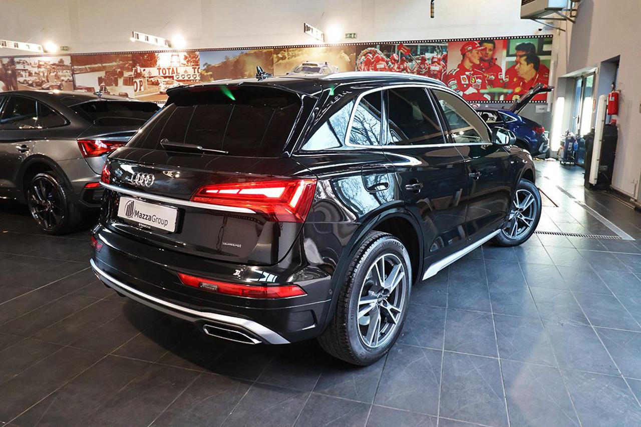 AUDI Q5 40 TDI Quattro S-Tronic S-Line - 9