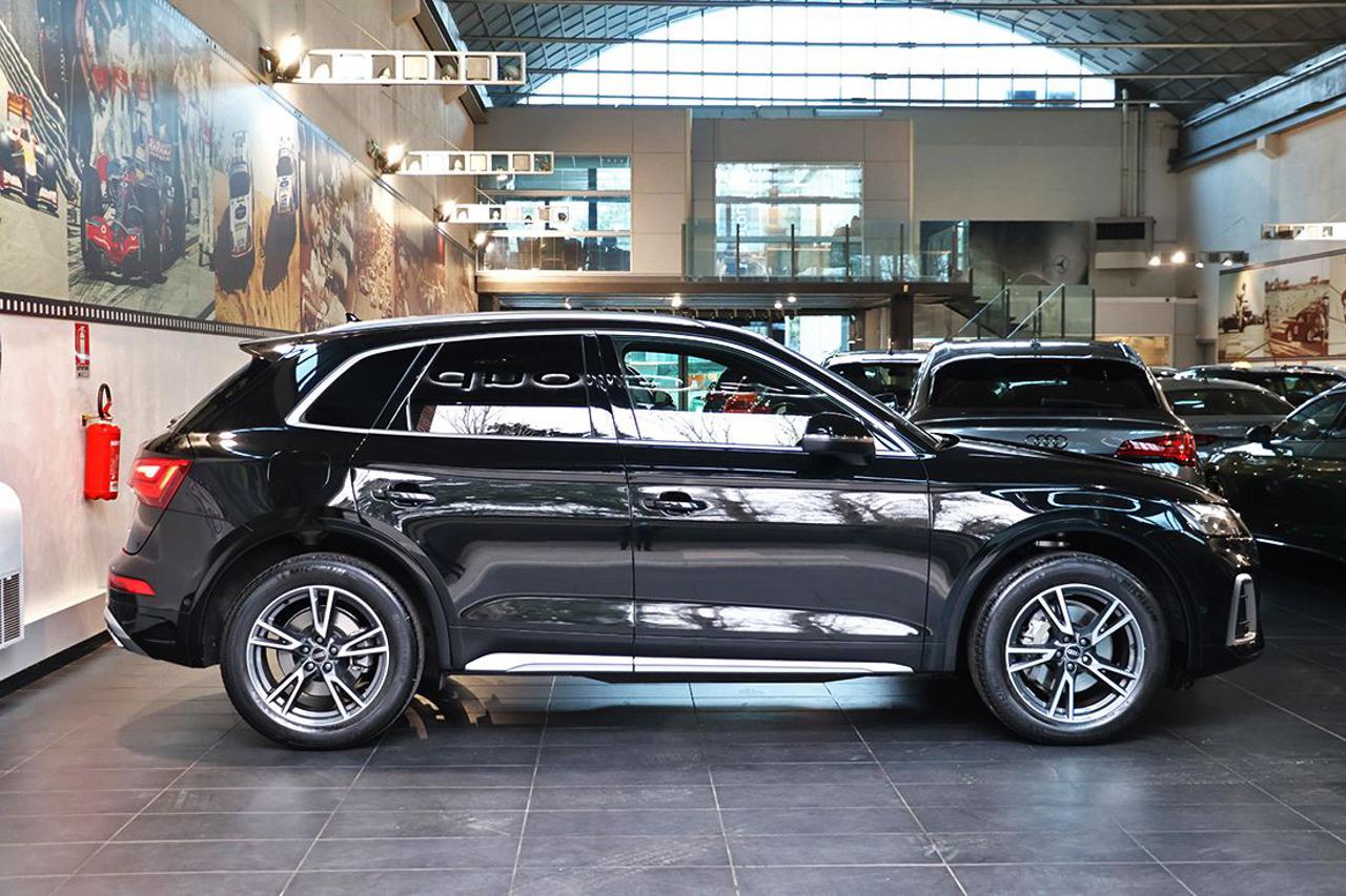 AUDI Q5 40 TDI Quattro S-Tronic S-Line - 2