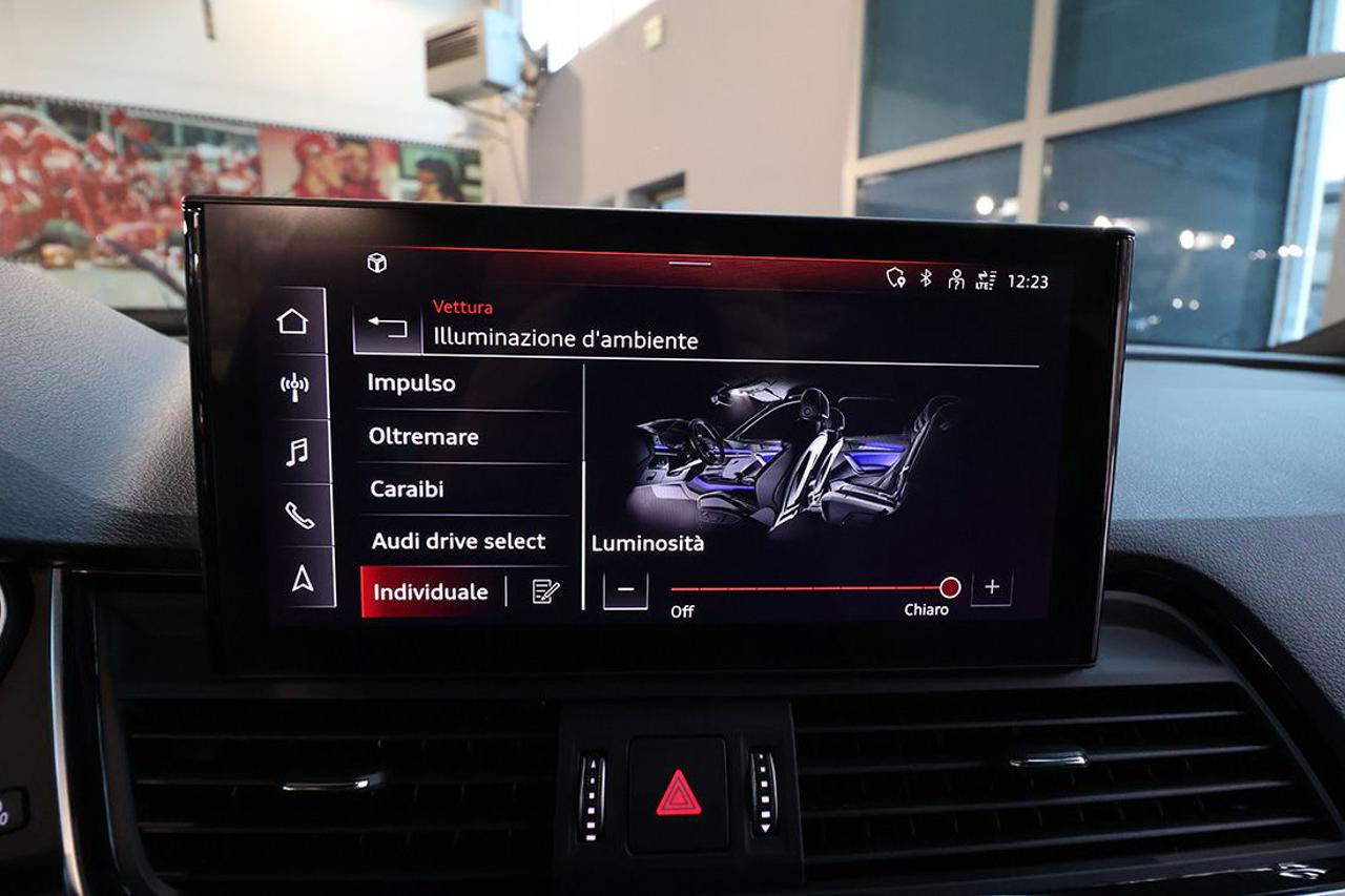 AUDI Q5 40 TDI Quattro S-Tronic S-Line - 31