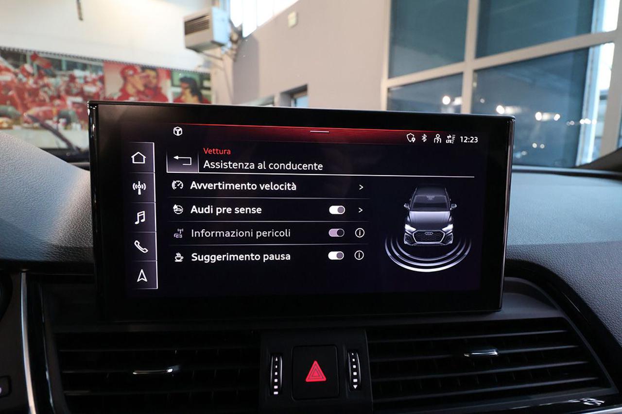 AUDI Q5 40 TDI Quattro S-Tronic S-Line - 32