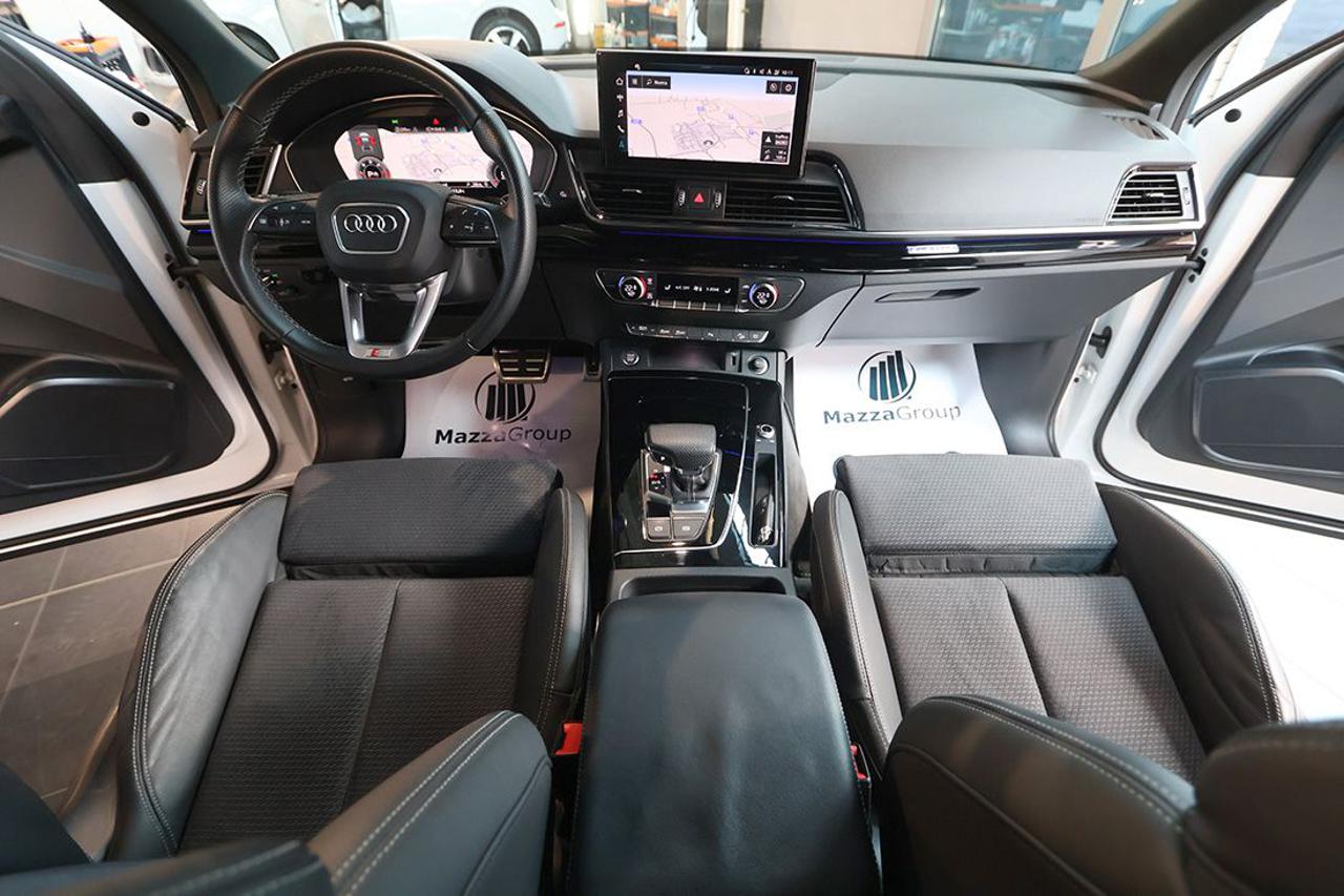 AUDI Q5 40 TDI Quattro S-Tronic Identity Black S-Line - 15