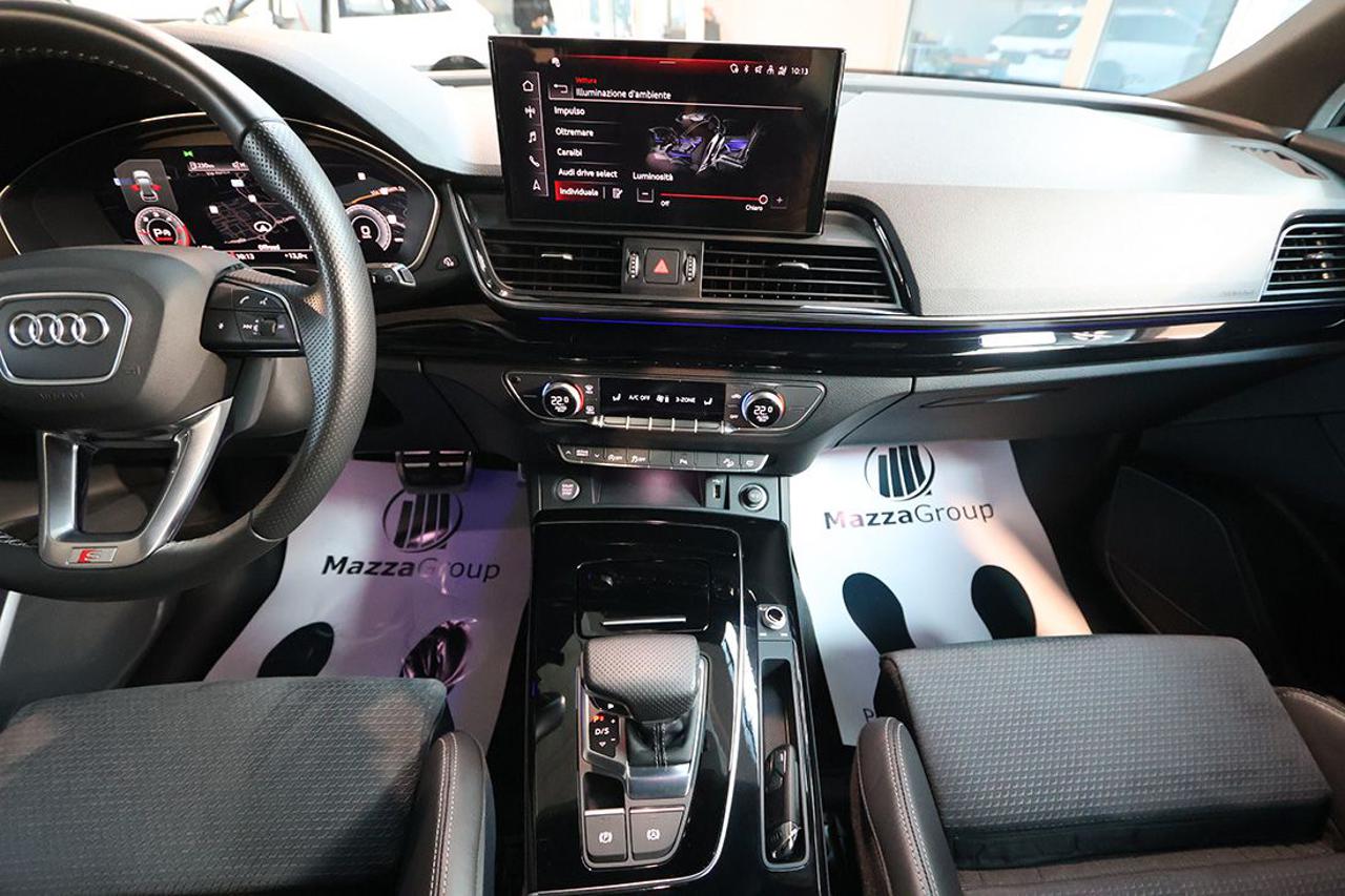 AUDI Q5 40 TDI Quattro S-Tronic Identity Black S-Line - 34