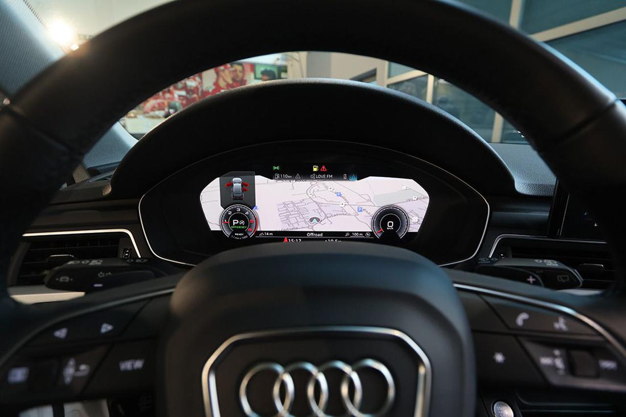 AUDI A4 35 TDI Avant S-Tronic Business Advanced - 32