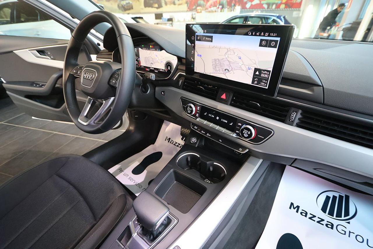 AUDI A4 35 TDI Avant S-Tronic Business Advanced - 37