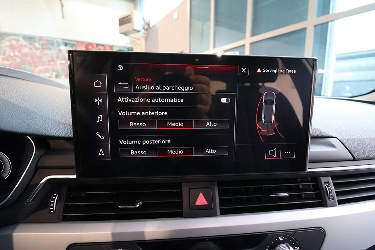 AUDI A4 30 TDI Avant S-Tronic Business - 24