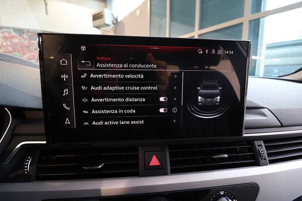 AUDI A4 30 TDI Avant S-Tronic Business - 27