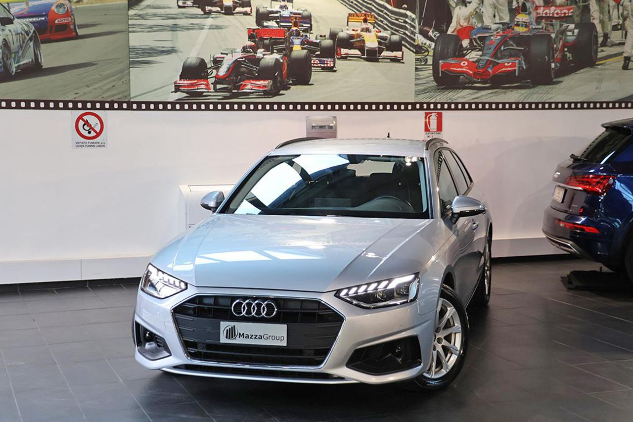 AUDI A4 30 TDI Avant S-Tronic Business - 5