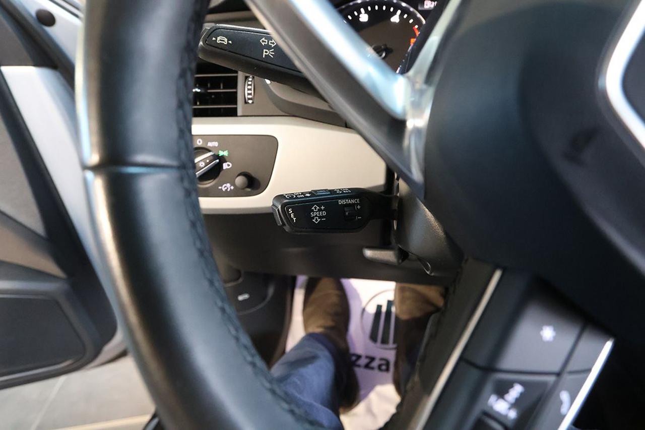 AUDI A4 30 TDI Avant S-Tronic Business - 23