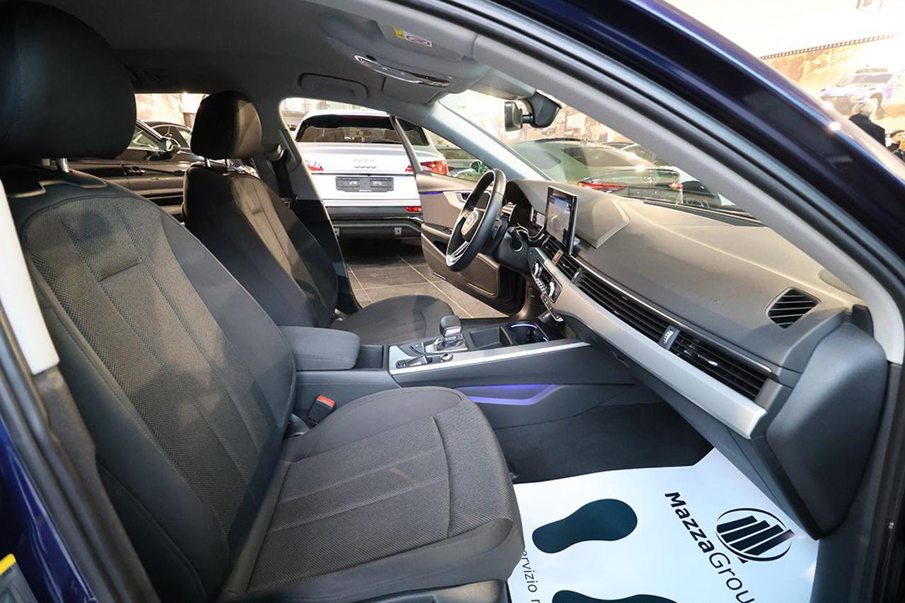 AUDI A4 35 TDI Avant S-Tronic Business Advanced - 44