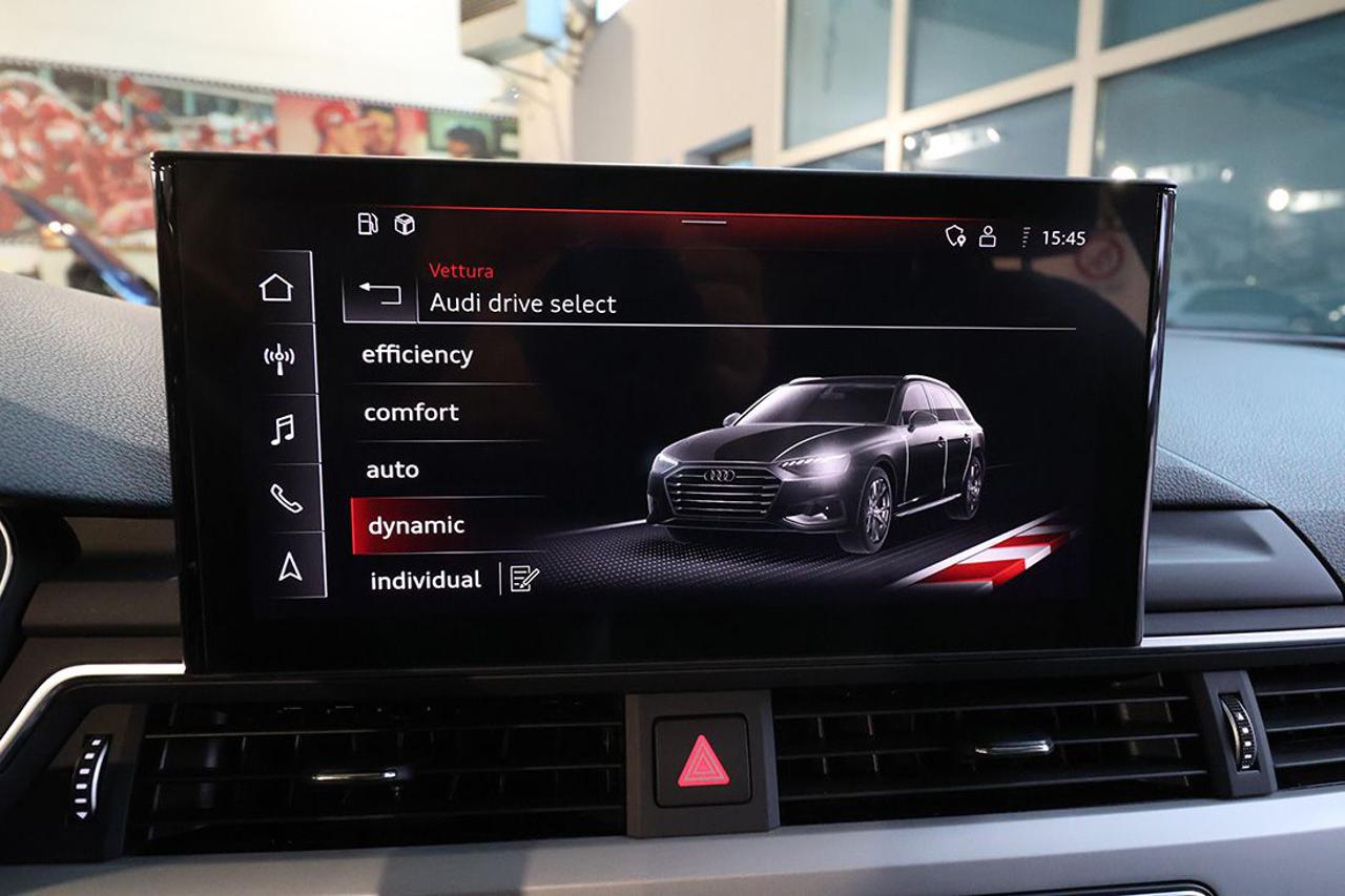 AUDI A4 35 TDI Avant S-Tronic Business Advanced - 26