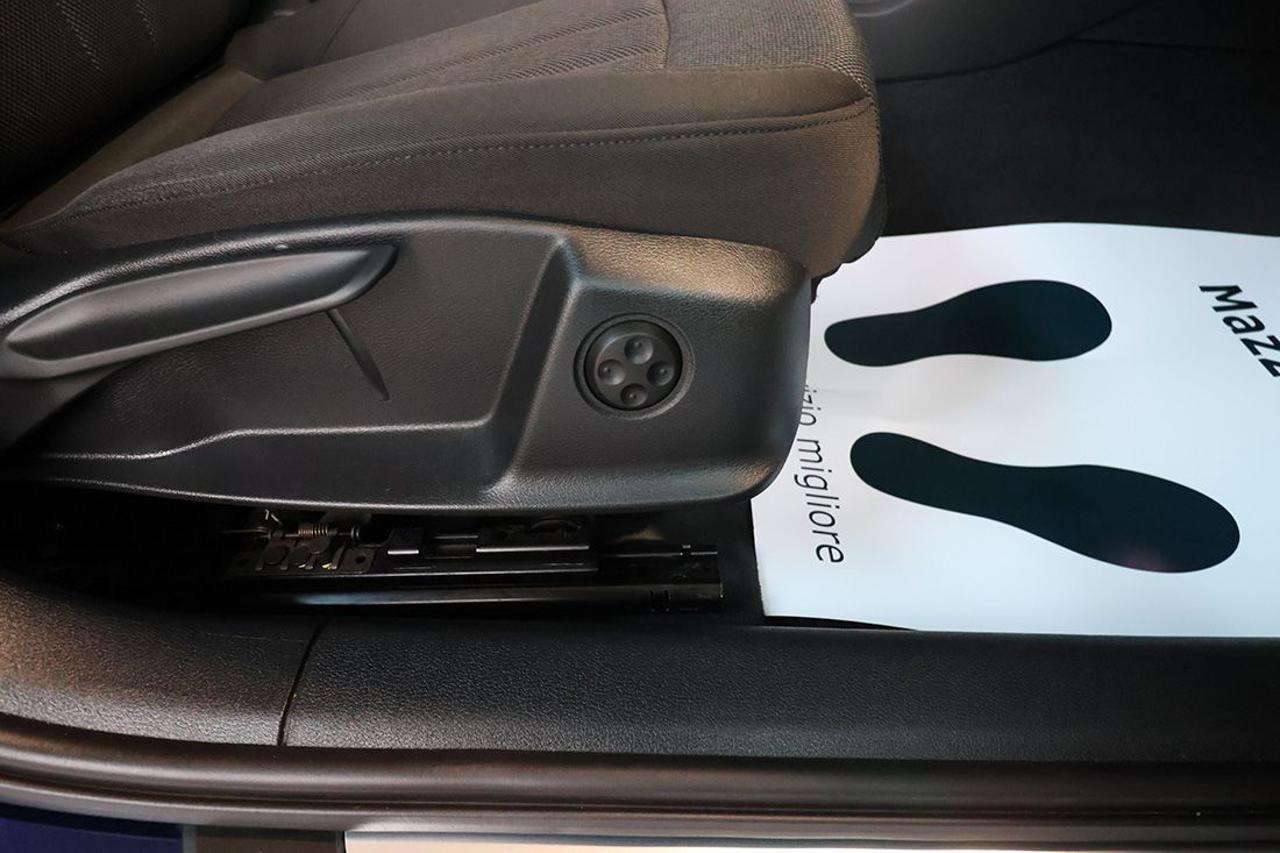 AUDI A4 35 TDI Avant S-Tronic Business Advanced - 42