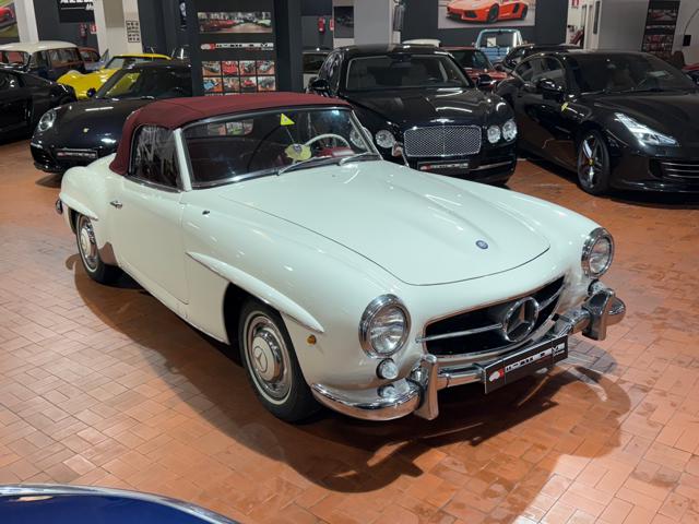 MERCEDES-BENZ 190 Bianco pastello