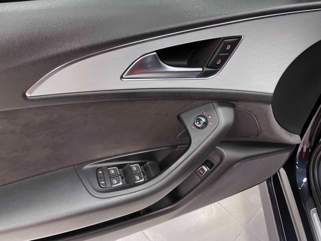 AUDI A6 2.0 TDI ULTRA S-LINE 190CV S-TRONIC MY17 - 41