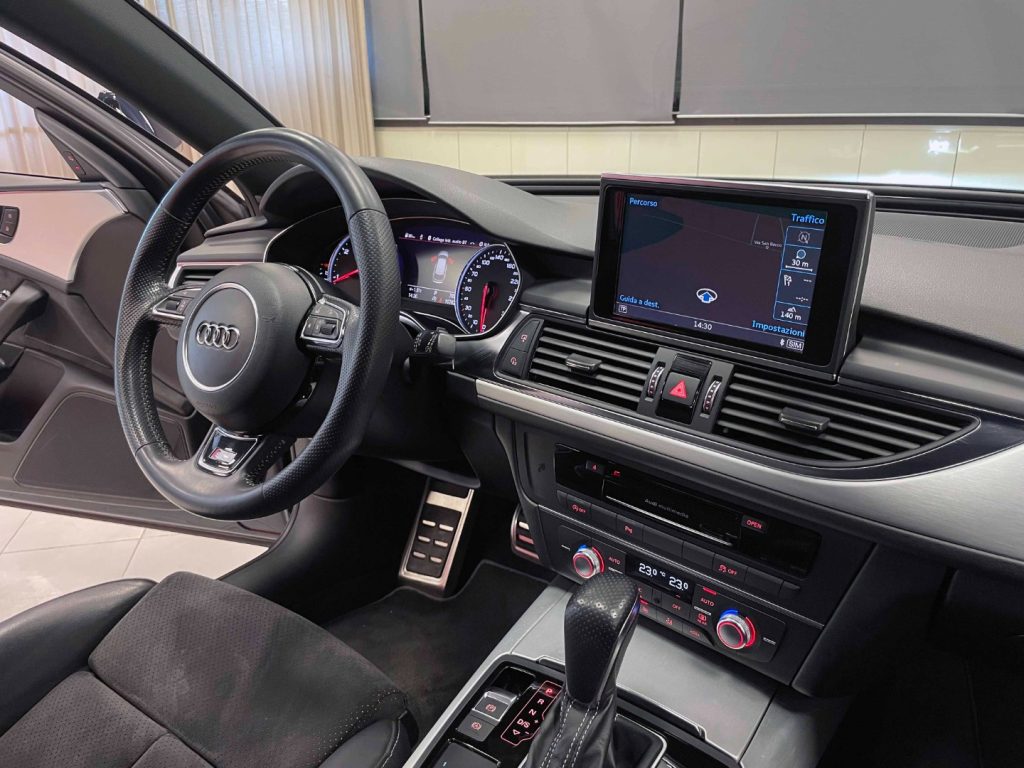 AUDI A6 2.0 TDI ULTRA S-LINE 190CV S-TRONIC MY17 - 52