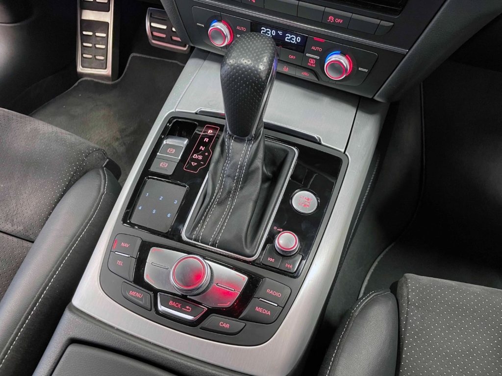 AUDI A6 2.0 TDI ULTRA S-LINE 190CV S-TRONIC MY17 - 54