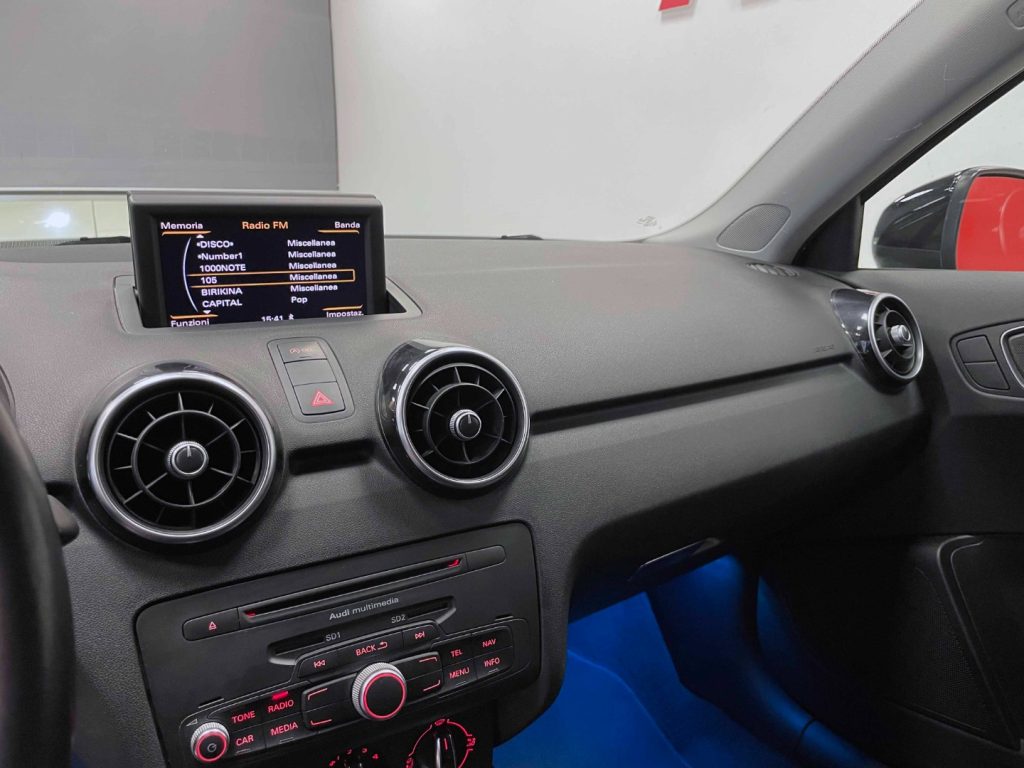 AUDI A1 3P 1.6 TDI S-LINE 105CV - 22