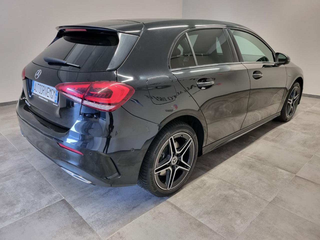MERCEDES-BENZ A 250 e Automatic EQ-Power Premium AMG - 8