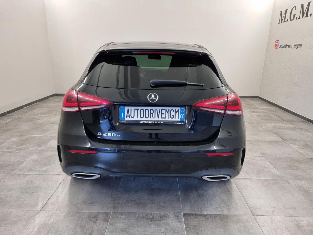 MERCEDES-BENZ A 250 e Automatic EQ-Power Premium AMG - 3