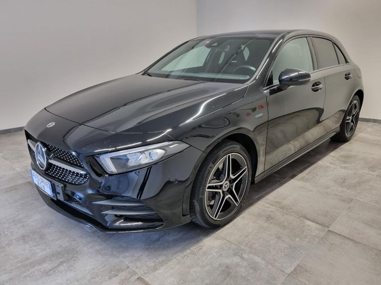 MERCEDES-BENZ A 250 e Automatic EQ-Power Premium AMG - 9