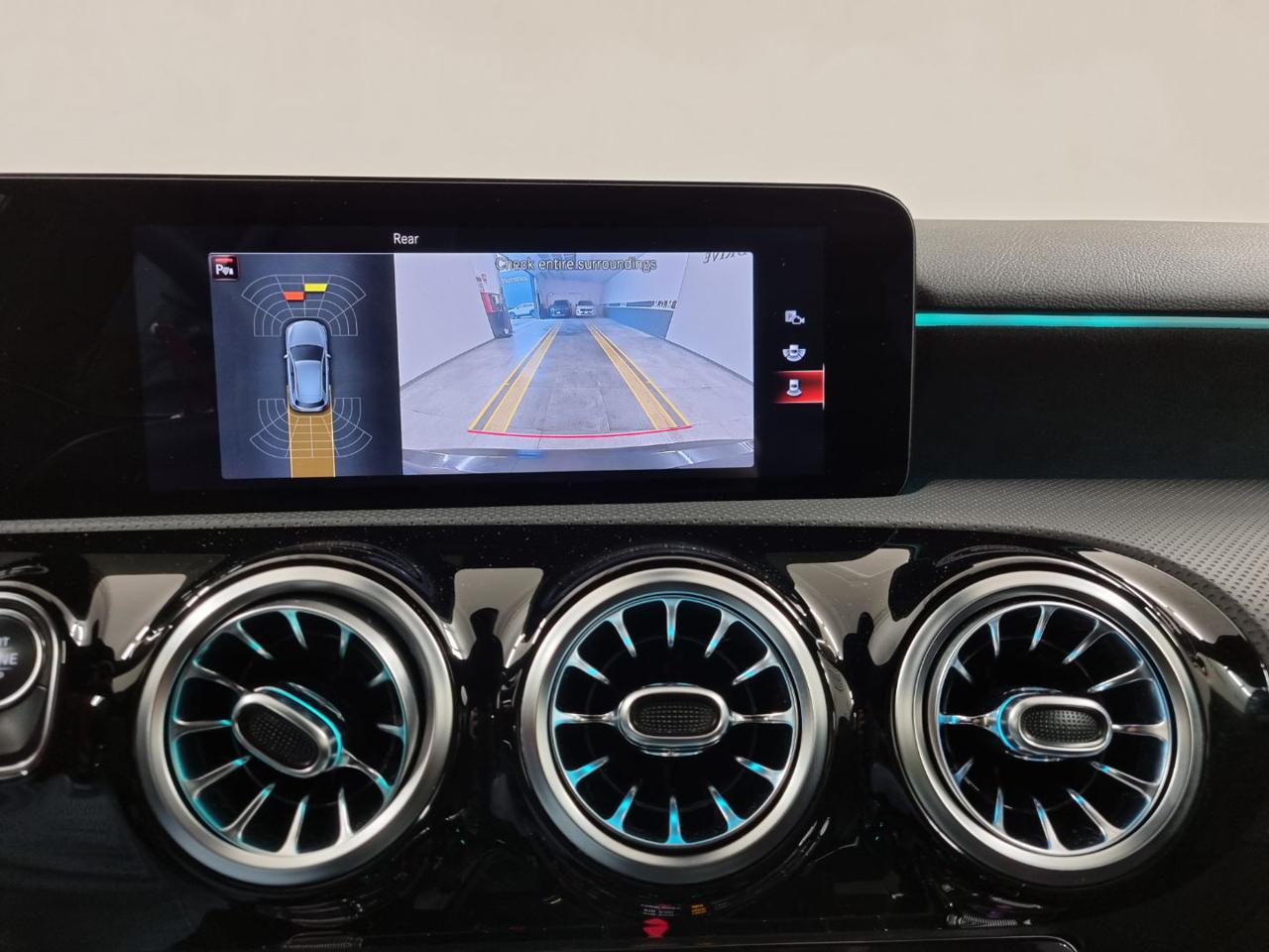 MERCEDES-BENZ A 250 e Automatic EQ-Power Premium AMG - 16