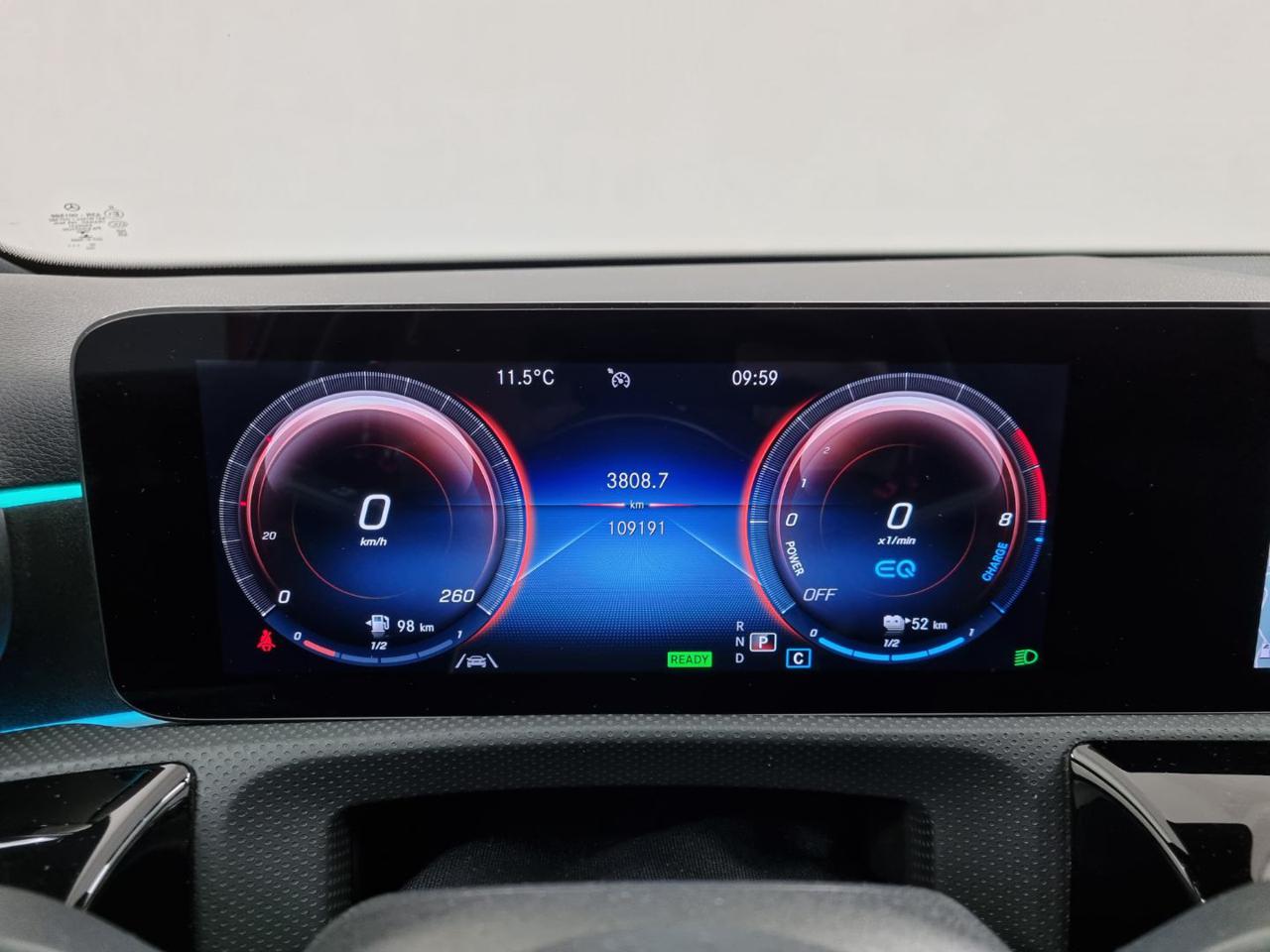 MERCEDES-BENZ A 250 e Automatic EQ-Power Premium AMG - 10