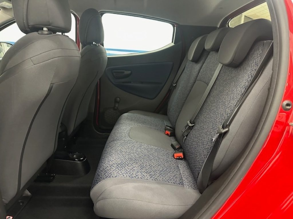 LANCIA Ypsilon 3ª serie -  1.0 FireFly 5 porte S&S Hybrid Oro - 10