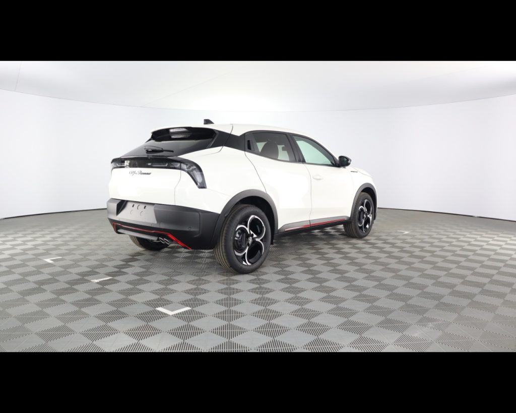 ALFA ROMEO Junior Ibrida Ibrida 1.2 136cvHybrid Edct6 - 10