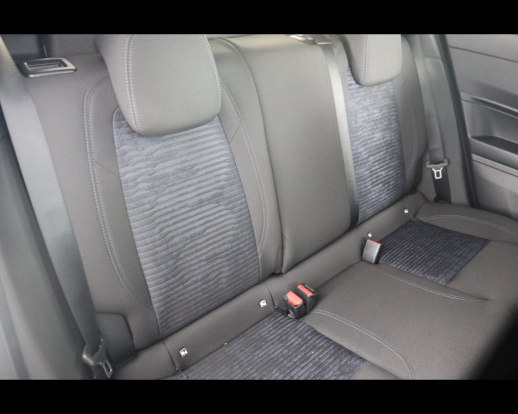 ALFA ROMEO Junior Ibrida My26 Ibrida Sprint 1.2 145cv Hybrid Edct6 - 18